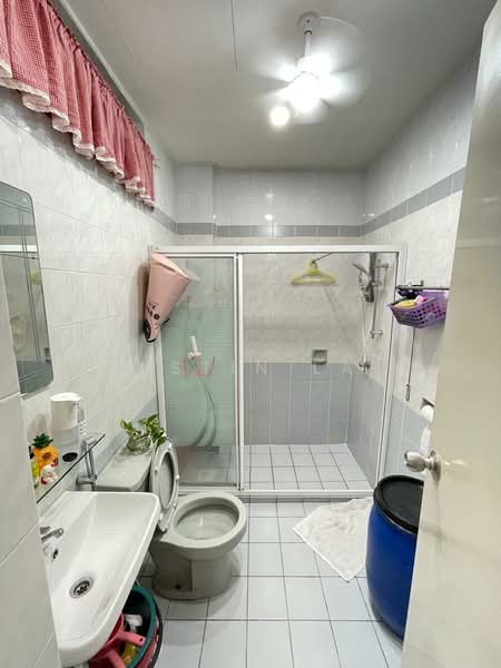 Kondominium untuk Dijual di Impian Heights - Justin Lai - Bathroom - PropertyGuru.com.my