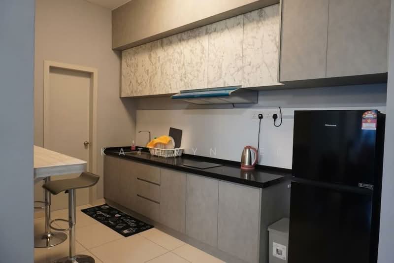 Servis Apartment untuk Dijual di D'Evia Residences @ Kwasa Damansara - Kathryn Lee - Kitchen - PropertyGuru.com.my