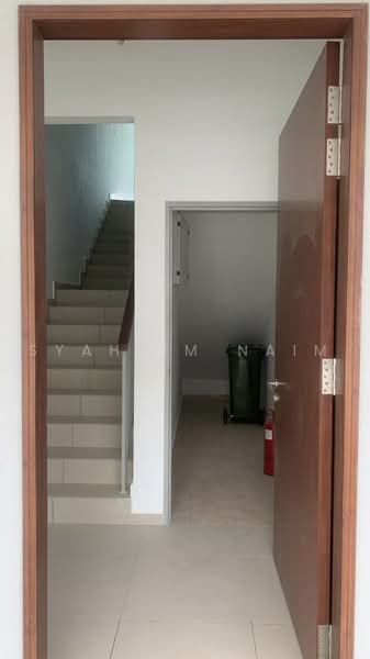 Rumah Bandar untuk Dijual di Bandar Gamuda Gardens (Rawang) - Syahrim Naim - Entrance - PropertyGuru.com.my