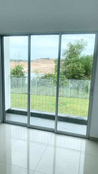 Rumah Bandar untuk Dijual di Bandar Gamuda Gardens (Rawang) - Syahrim Naim - Balcony - PropertyGuru.com.my