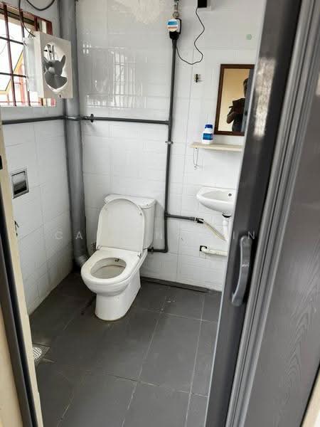 Kedai untuk Disewa di Taman Perindustrian Ehsan Jaya (Kepong) - Carmen Chin - Bathroom - PropertyGuru.com.my