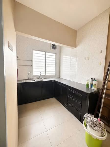 1-storey Terraced House for Sale in Ipoh (Perak) - Peter Gan - Kitchen - PropertyGuru.com.my