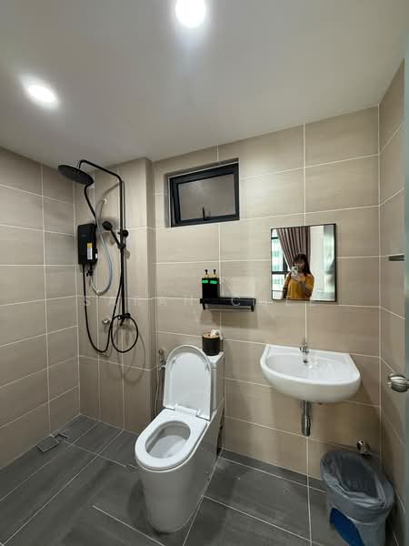 Kediaman Servis untuk Disewa di Parkland Residence - Sarah Chee - Bathroom - PropertyGuru.com.my