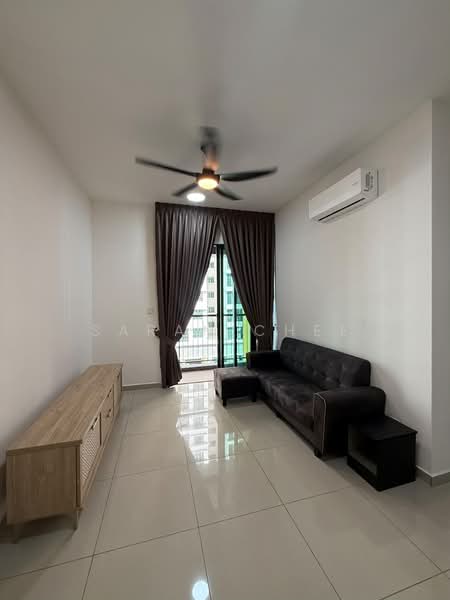 Kediaman Servis untuk Disewa di Parkland Residence - Sarah Chee - Living Room - PropertyGuru.com.my