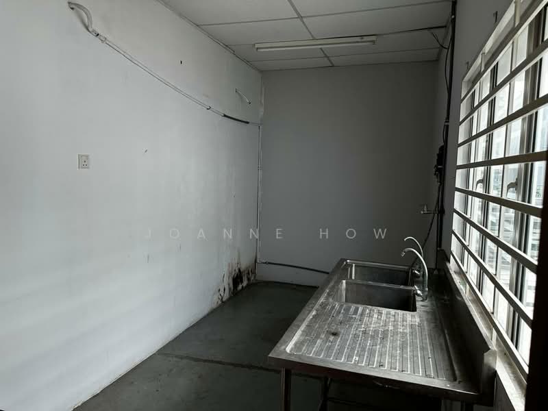 Kedai untuk Disewa di Taman Kota Syahbandar (Melaka City) - Joanne How - Interior - PropertyGuru.com.my
