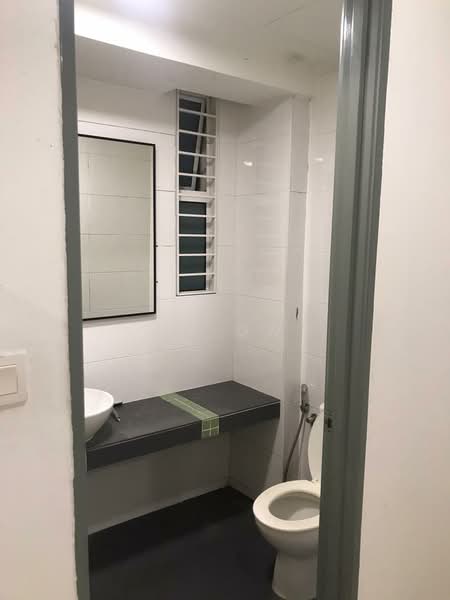 Servis Apartment untuk Disewa di Ritze Perdana 2 - CS OW - Bathroom - PropertyGuru.com.my