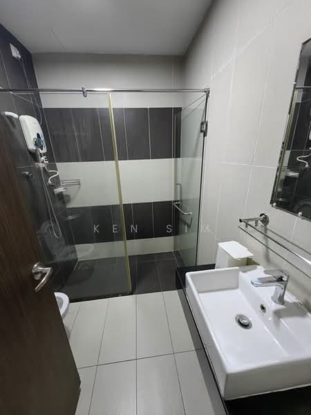 Kediaman Servis untuk Disewa di D'Secret Garden (Pangsapuri Kempas Indah) - Ken Sim - Bathroom - PropertyGuru.com.my