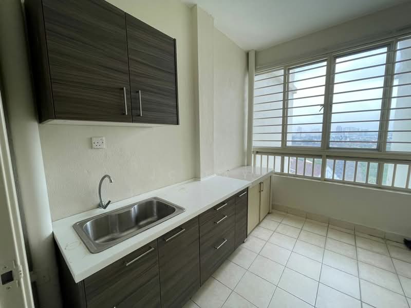 Kondominium untuk Disewa di Suriamas - JC Tay - Kitchen - PropertyGuru.com.my