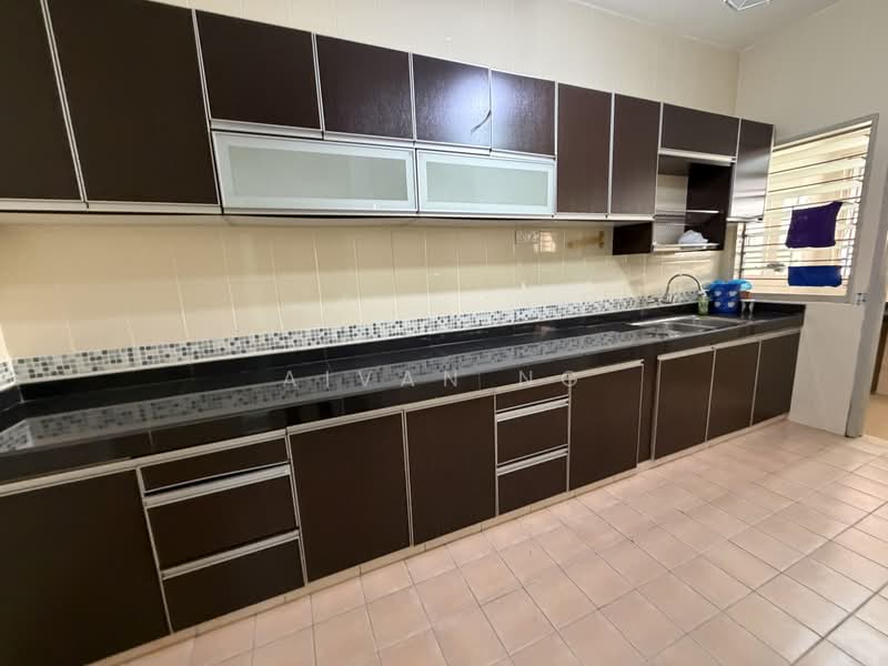 Rumah Teres untuk Dijual di Sungai Long (Bandar Sungai Long) - Aivan Ng - Kitchen - PropertyGuru.com.my
