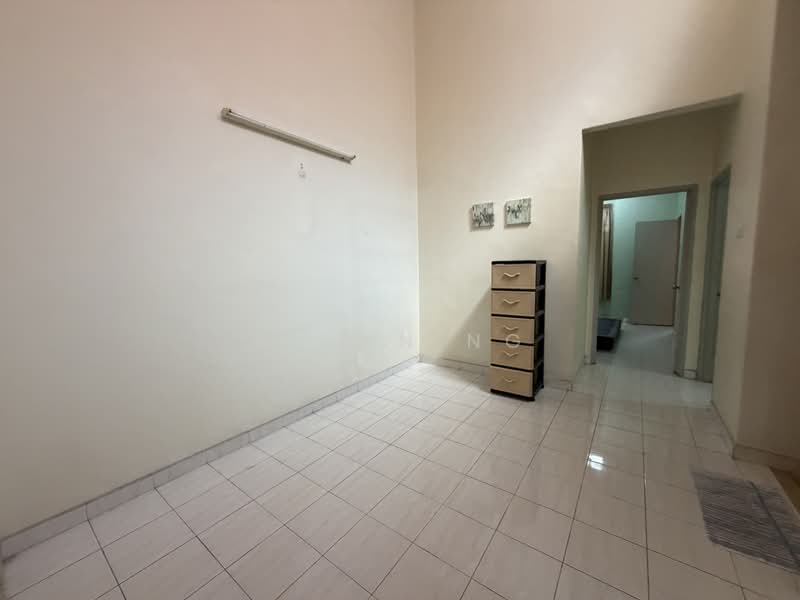 Rumah Teres untuk Dijual di Sungai Long (Bandar Sungai Long) - Aivan Ng - PropertyGuru.com.my
