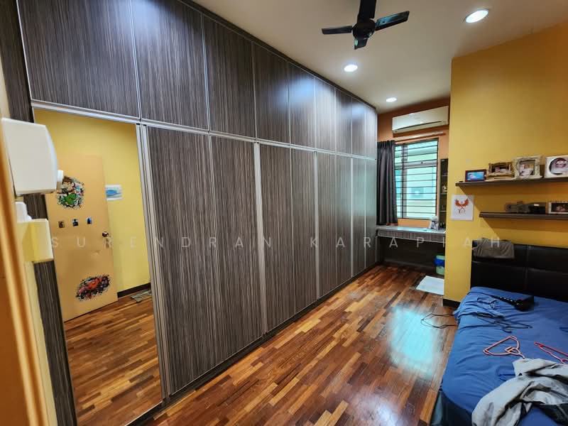 Rumah Berkembar untuk Dijual di Kota Kemuning (Shah Alam) - Surendran Karapiah - Bedroom - PropertyGuru.com.my