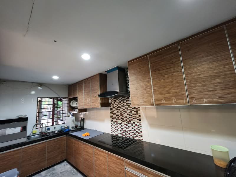 Rumah Berkembar untuk Dijual di Kota Kemuning (Shah Alam) - Surendran Karapiah - Kitchen - PropertyGuru.com.my