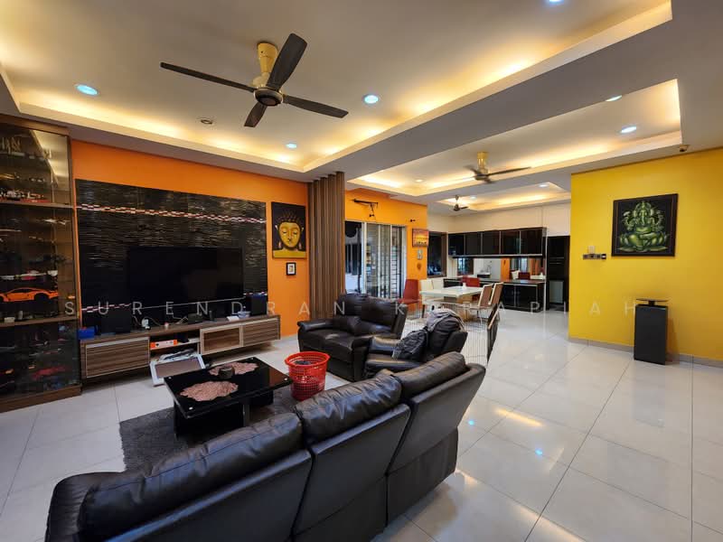 Rumah Berkembar untuk Dijual di Kota Kemuning (Shah Alam) - Surendran Karapiah - Living Room - PropertyGuru.com.my