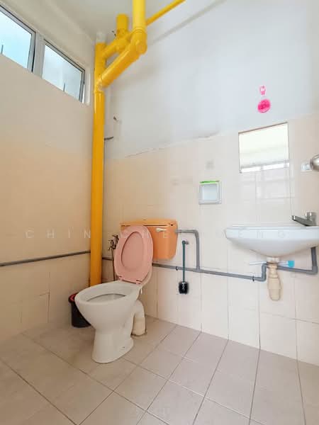 Pangsapuri untuk Dijual di Kiambang Apartment - Chin Chee Meng - PropertyGuru.com.my