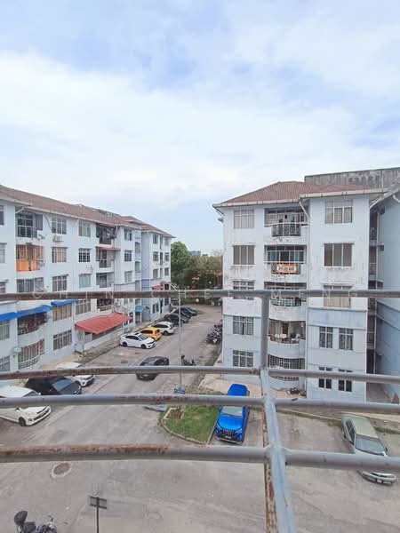 Pangsapuri untuk Dijual di Kiambang Apartment - Chin Chee Meng - PropertyGuru.com.my