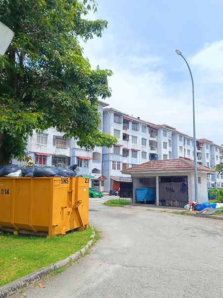 Pangsapuri untuk Dijual di Kiambang Apartment - Chin Chee Meng - PropertyGuru.com.my
