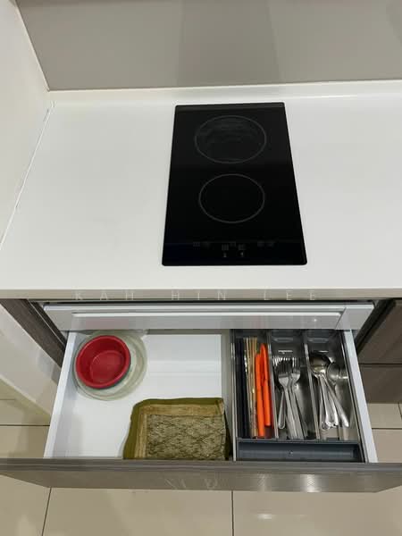 Servis Apartment untuk Disewa di Cerrado Residence @ Southville City - Kah Hin Lee - Kitchen - PropertyGuru.com.my