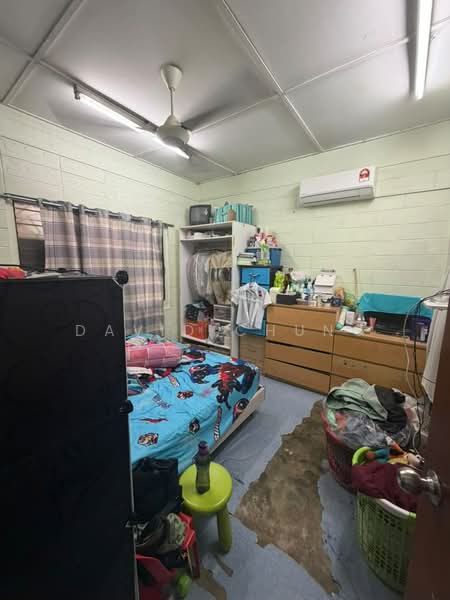 Rumah Teres 1 Tingkat untuk Dijual di Kepong Baru (Kepong) - David Chung - Bedroom - PropertyGuru.com.my