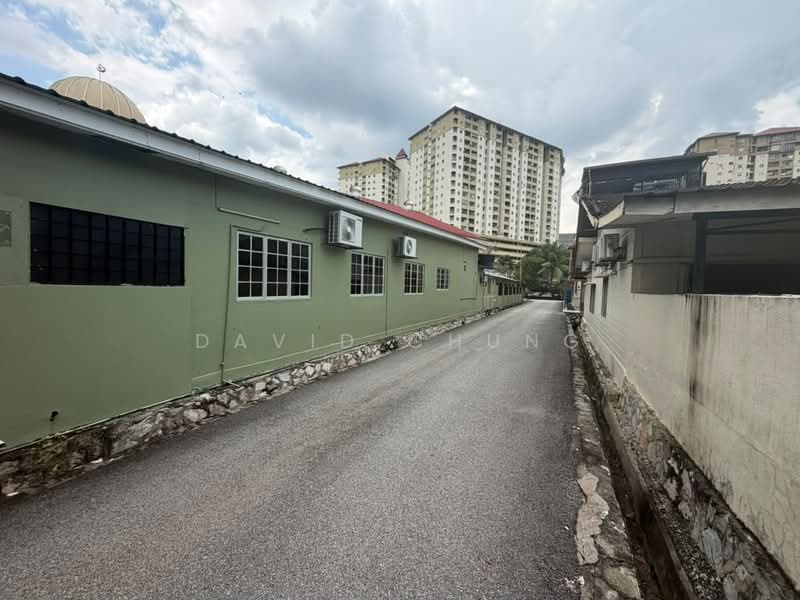 Rumah Teres 1 Tingkat untuk Dijual di Kepong Baru (Kepong) - David Chung - Exterior - PropertyGuru.com.my
