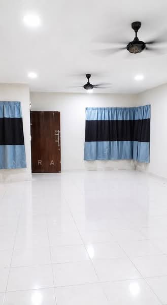 2-storey Terraced House for Sale in Kota Seriemas (Nilai) - Norafian SMH - Living Room - PropertyGuru.com.my
