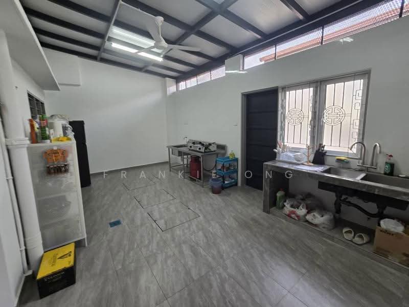 Rumah Teres 2-Tingkat untuk Dijual di Taman Midah (Cheras) - Frankie Ong - Kitchen - PropertyGuru.com.my