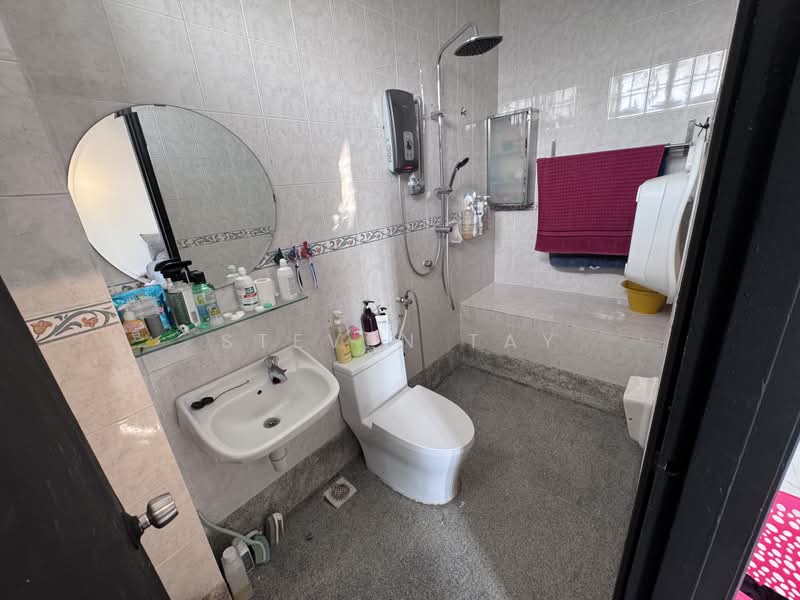 Rumah Teres 2 Tingkat untuk Disewa di Bandar Mahkota Cheras (Cheras) - Steven Tay - Bathroom - PropertyGuru.com.my