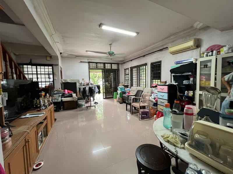 Rumah Teres 2 Tingkat untuk Dijual di Bandar Baru Permas Jaya (Permas Jaya) - Sam Chai - Living Room - PropertyGuru.com.my