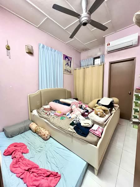 Rumah Teres 2 Tingkat untuk Dijual di Bandar Baru Permas Jaya (Permas Jaya) - Sam Chai - Bedroom - PropertyGuru.com.my