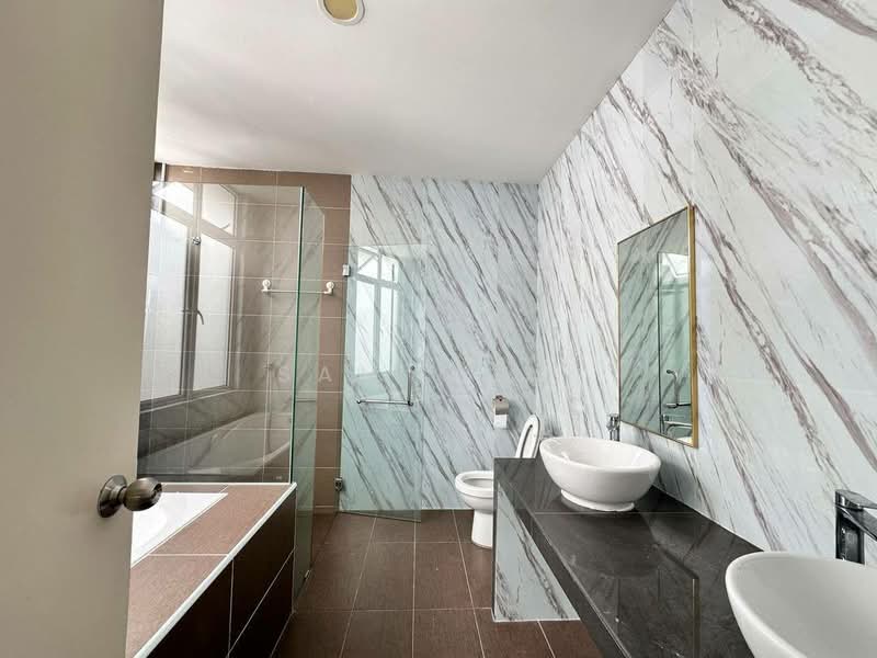Cluster House for Sale in Iskandar Puteri (Nusajaya) (Johor) - Sam Chai - Bathroom - PropertyGuru.com.my