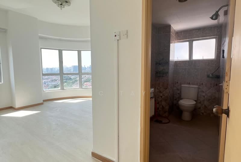 Kondominium untuk Dijual di Kepong Sentral Condominium - JC Tay - Living Room - PropertyGuru.com.my