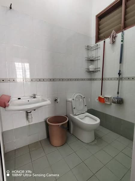 Rumah Teres 2 Tingkat untuk Disewa di Bukit Indah (Iskandar Puteri (Nusajaya)) - Tuxton Phiong - Bathroom - PropertyGuru.com.my