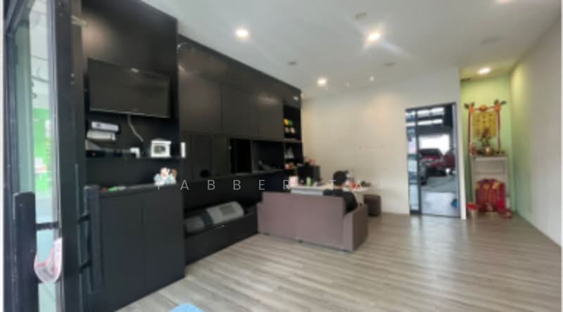 Shop / Office for Rent in Mahkota Cheras (Cheras) - Tabber Tan - Living Room - PropertyGuru.com.my