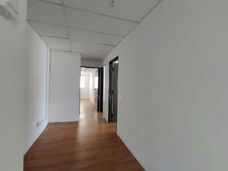 Shop / Office for Rent in Plaza Mahkota (Melaka) - Woon . - Corridor - PropertyGuru.com.my