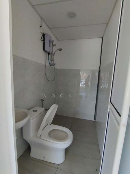 Shop / Office for Rent in Plaza Mahkota (Melaka) - Woon . - Bathroom - PropertyGuru.com.my