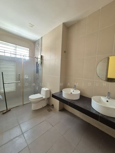 Rumah Teres 2 Tingkat untuk Dijual di Shah Alam (Selangor) - Firdaus Hamidun - Bathroom - PropertyGuru.com.my
