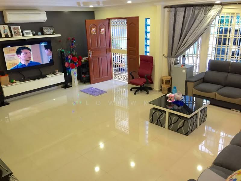 2-storey Terraced House for Sale in Bandar Baru Sri Petaling (Sri Petaling) - LOW WK - Living Room - PropertyGuru.com.my