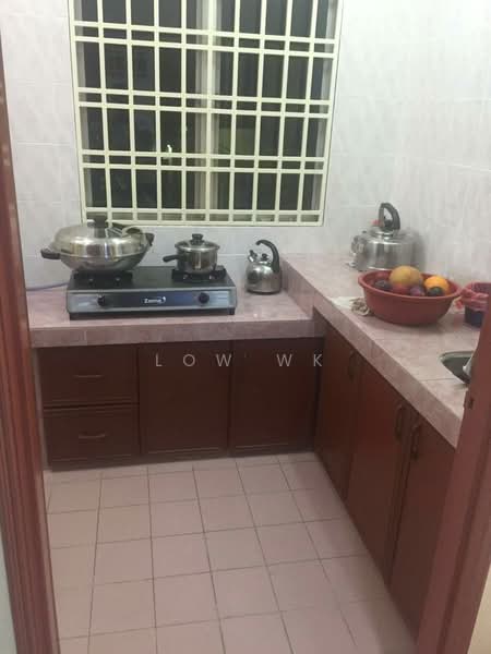 2-storey Terraced House for Sale in Bandar Baru Sri Petaling (Sri Petaling) - LOW WK - Kitchen - PropertyGuru.com.my