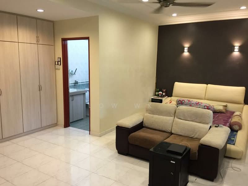 2-storey Terraced House for Sale in Bandar Baru Sri Petaling (Sri Petaling) - LOW WK - Living Room - PropertyGuru.com.my