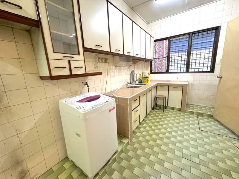 Rumah Teres 2 Tingkat untuk Disewa di Taman Bukit Maluri (Kepong) - David Lao - Kitchen - PropertyGuru.com.my