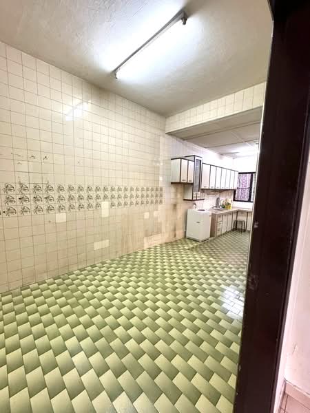 Rumah Teres 2 Tingkat untuk Disewa di Taman Bukit Maluri (Kepong) - David Lao - Kitchen - PropertyGuru.com.my