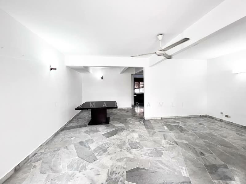 2-storey Terraced House for Sale in Taman Bukit Angsana (Cheras) - Luqman Ramli - Living Room - PropertyGuru.com.my