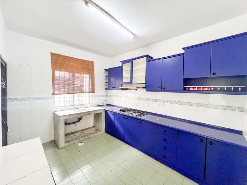 2-storey Terraced House for Sale in Taman Bukit Angsana (Cheras) - Luqman Ramli - Kitchen - PropertyGuru.com.my