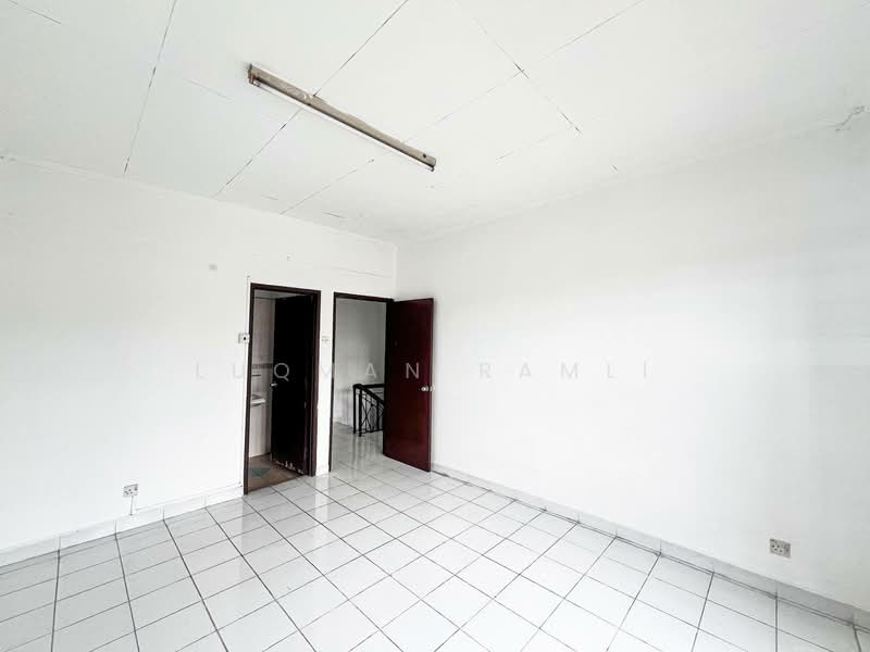 2-storey Terraced House for Sale in Taman Bukit Angsana (Cheras) - Luqman Ramli - Interior - PropertyGuru.com.my