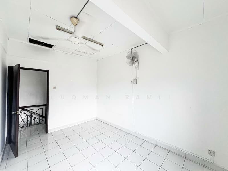 2-storey Terraced House for Sale in Taman Bukit Angsana (Cheras) - Luqman Ramli - Interior - PropertyGuru.com.my