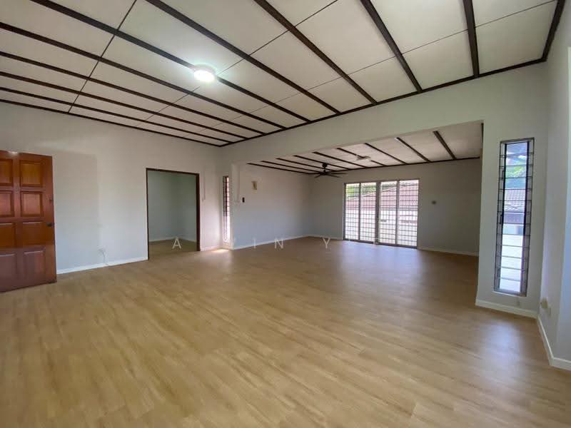 Rumah Banglo untuk Dijual di Taman Taynton View (Cheras) - Alwin Yee - Living Room - PropertyGuru.com.my