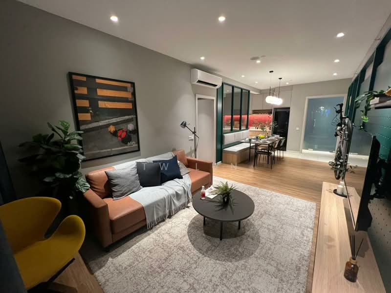 Servis Apartment untuk Dijual di The Connaught One - Tw Lun - Living Room - PropertyGuru.com.my