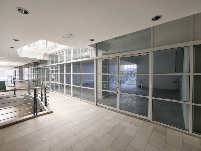 Shop for Rent in Presint 8 (Putrajaya) - HELMY IZZUDIN - Corridor - PropertyGuru.com.my