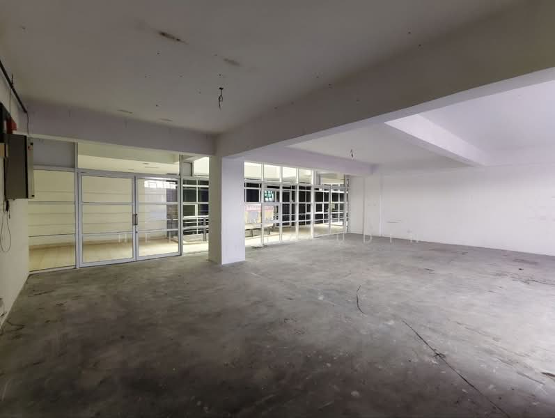 Shop for Rent in Presint 8 (Putrajaya) - HELMY IZZUDIN - Interior - PropertyGuru.com.my