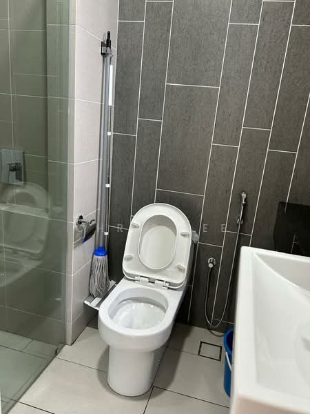 Condominium for Rent at PAR 3 - Chris Lee - Bathroom - PropertyGuru.com.my