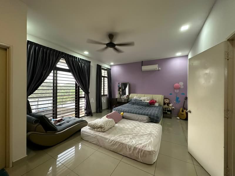 Rumah Teres 2 Tingkat untuk Dijual di Taman Mutiara Rini (Skudai) - Sean Yeoh - Bedroom - PropertyGuru.com.my